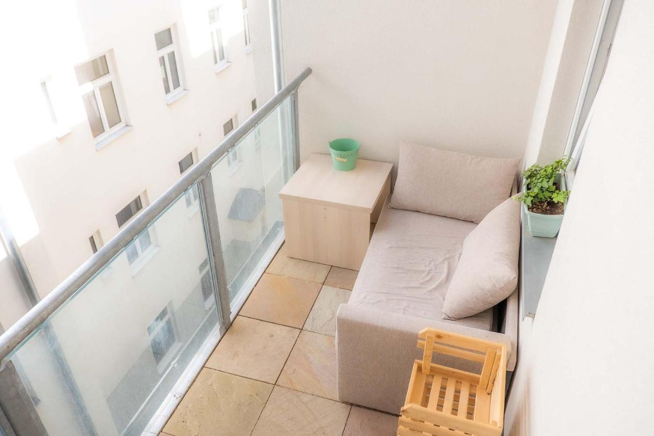 2 Rooms & Balcony - Top Location! Wien Eksteriør billede