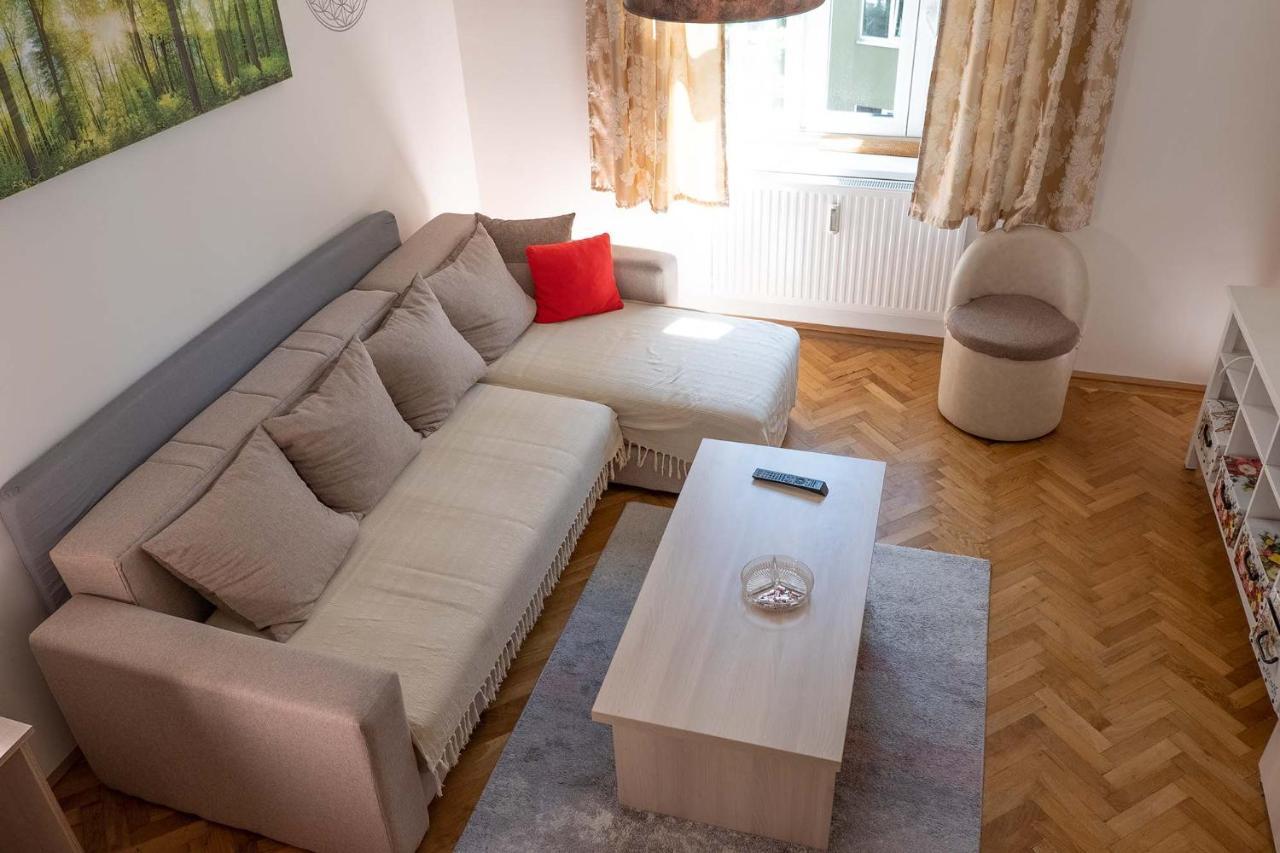 2 Rooms & Balcony - Top Location! Wien Eksteriør billede